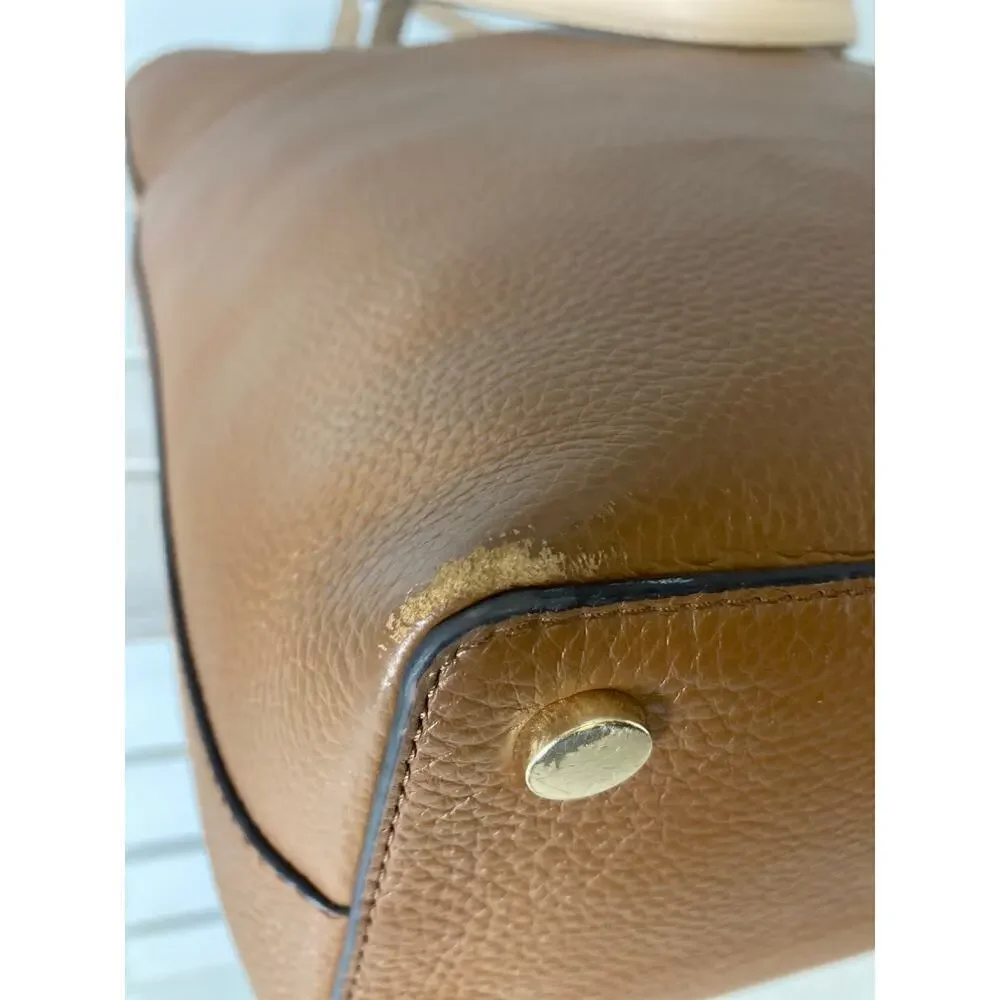 MICHAEL KORS, LARGE BROWN PEBBLED LEATHER SHOULDER BAG